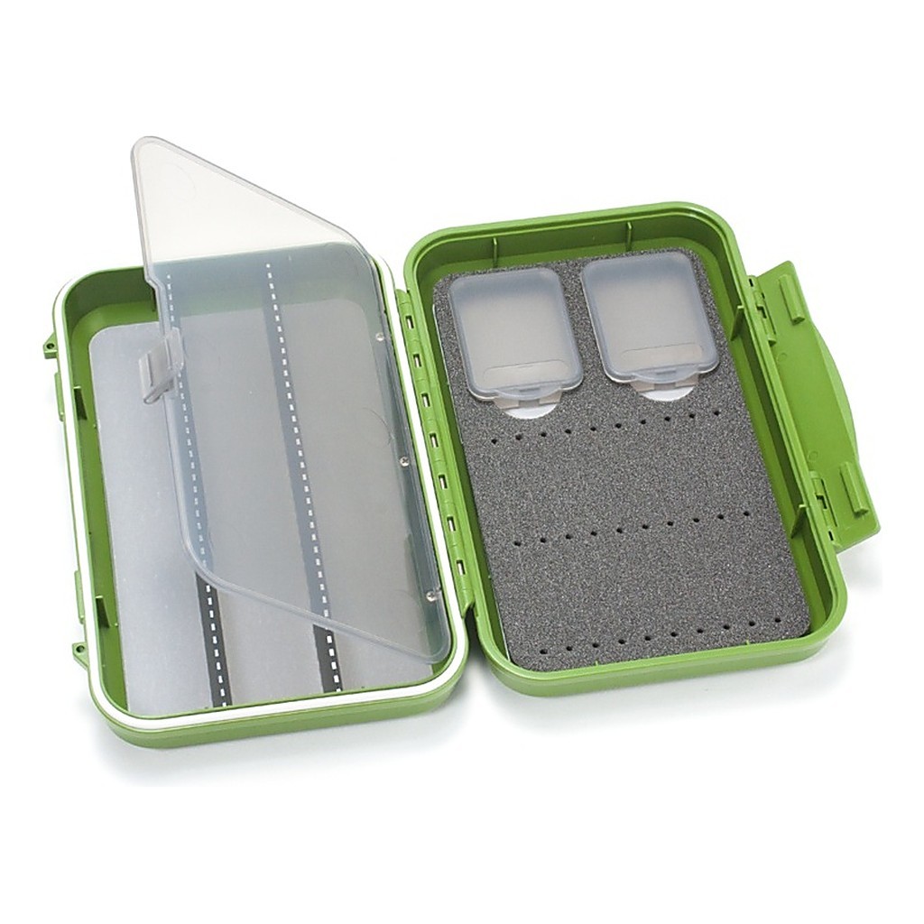 C&F Design Medium 2-Row WP Tube Fly Case w 3 Comp (CF-2403V) Olive dans le groupe Stockage / Boite de peche / Boîtes à mouche l\'adresse Sportfiskeprylar.se (1100182)