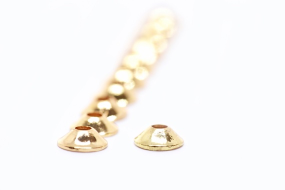 FutureFly Ufo Disc - Gold dans le groupe Hameçons et terminal tackle / Fabrication mouche / Matériel de montage de mouches / Cones l\'adresse Sportfiskeprylar.se (1350-003)