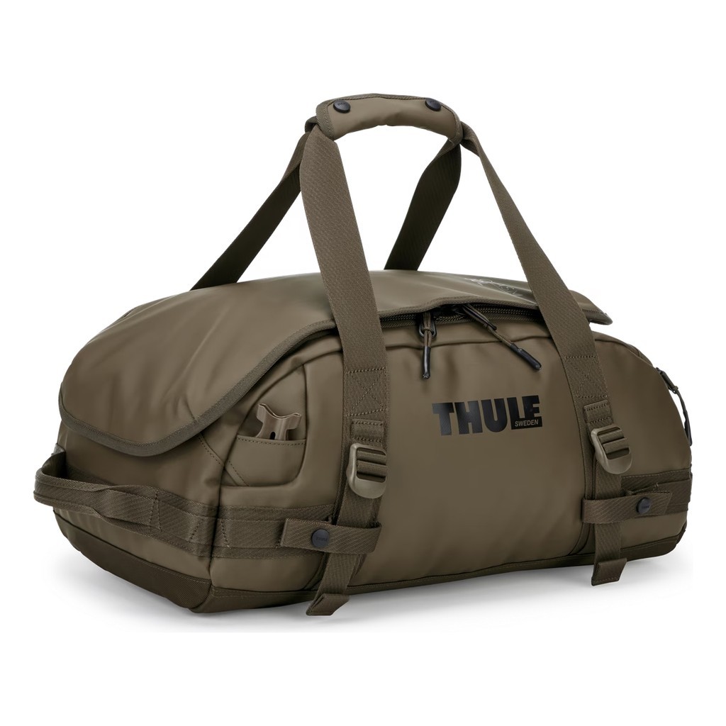 Thule Chasm Recycled Duffel 30L - Deep Khaki dans le groupe Stockage / Sacs de sport l\'adresse Sportfiskeprylar.se (3205587)