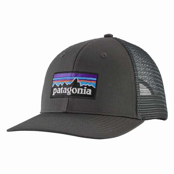 Patagonia P-6 Logo Trucker Hat Forge Grey dans le groupe Habits et chaussures / Chapeau de peche, casquette peche / Casquettes / Casquettes trucker l\'adresse Sportfiskeprylar.se (38289-FGE-ALL)