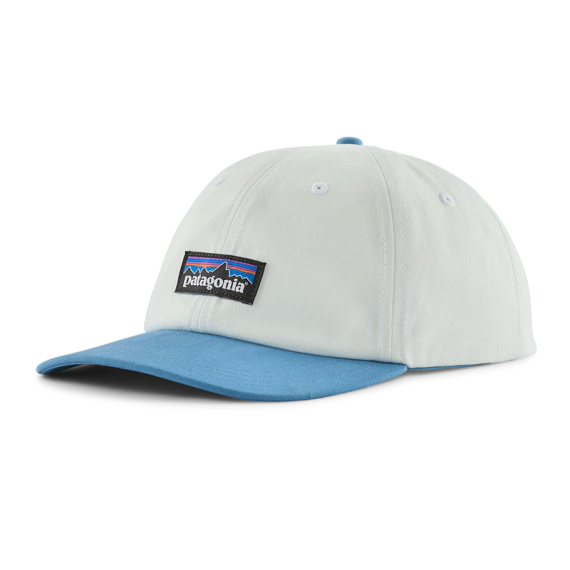 Patagonia P-6 Label Trad Cap BISB dans le groupe Habits et chaussures / Chapeau de peche, casquette peche / Casquettes / Casquettes trucker l\'adresse Sportfiskeprylar.se (38296-BISB-ALL)