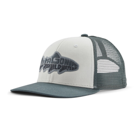 Patagonia Take a Stand Trucker Hat Wild Waterline: White dans le groupe Habits et chaussures / Casquettes et chapeaux / Casquettes / Casquettes trucker l\'adresse Sportfiskeprylar.se (38356-WILW-ALL)