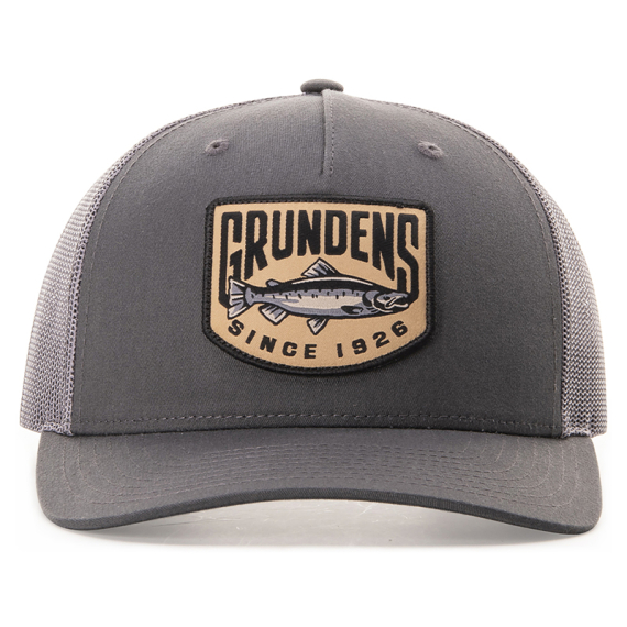 Grundéns King Trucker Charcoal dans le groupe Habits et chaussures / Chapeau de peche, casquette peche / Casquettes / Casquettes trucker l\'adresse Sportfiskeprylar.se (50372-024-0001)