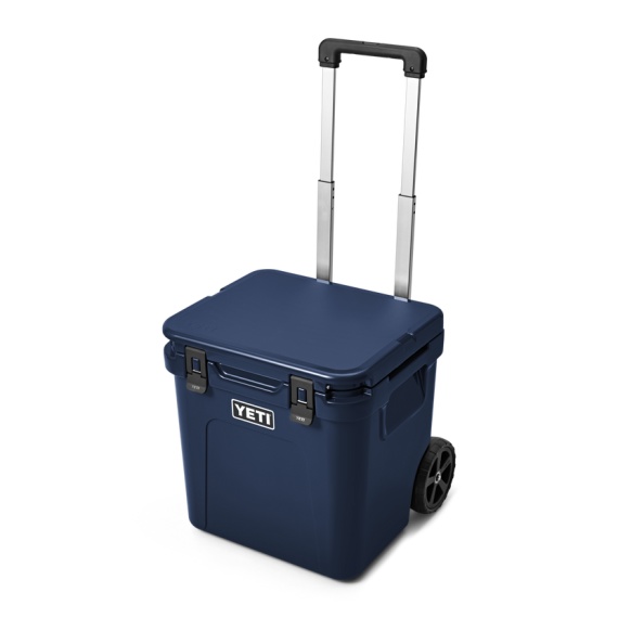 YETI Roadie 48 Navy dans le groupe Loisirs en plein air / Stockage / Glacières et sacs froid l\'adresse Sportfiskeprylar.se (SKU-0121-NVY)