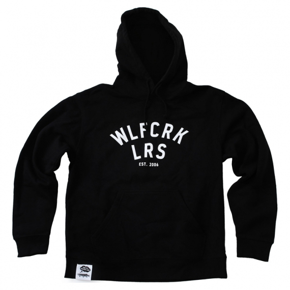 Wolfcreek Lures Logo Hoodie, Black dans le groupe Habits et chaussures / Habits / Sweats / Hoodies l\'adresse Sportfiskeprylar.se (WCL-05-HOOD-03-BLKr)